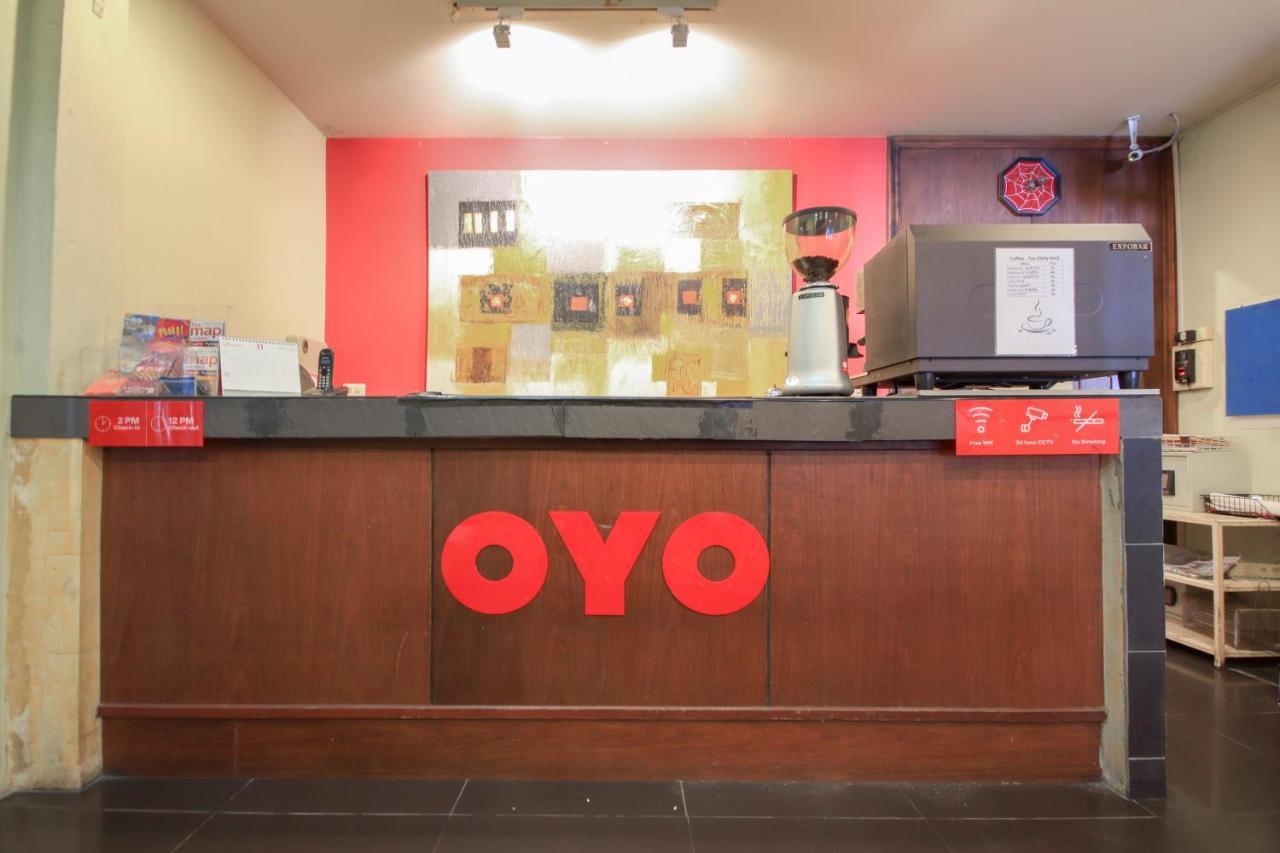OYO 1054 Phuket Backpacker Hostel Exteriör bild